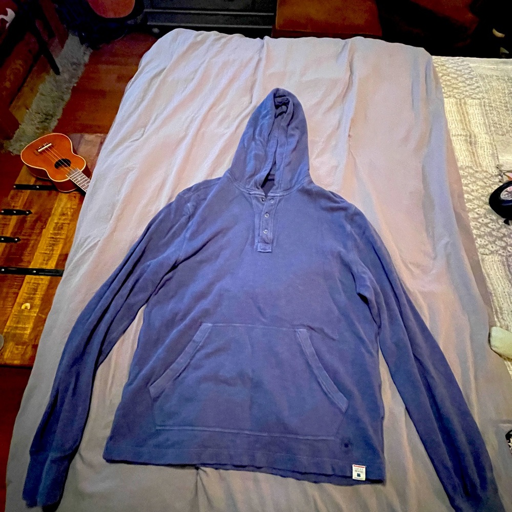 Lucky Brand Men’s Medium Pullover Sweater with Hood